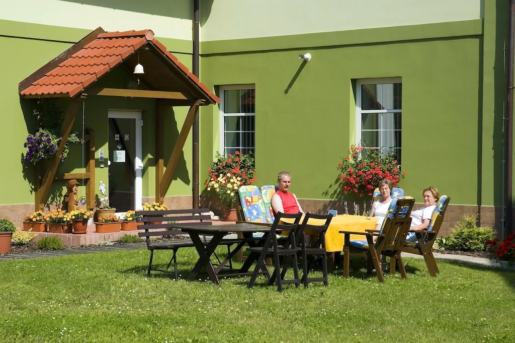 Pension Marathon Vrchlabi Ngoại thất bức ảnh